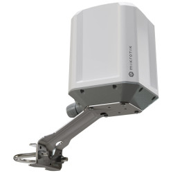 MikroTik LAMPGM&RG520F-EU, 4 5G modem, 4x4 MIMO, SIM slot (eSIM), GbE, PoE+, RouterOS v7 L3